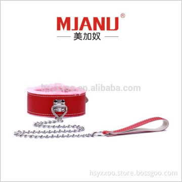 2017 new hot selling Premium Fur Lined Locking Collar with Leash